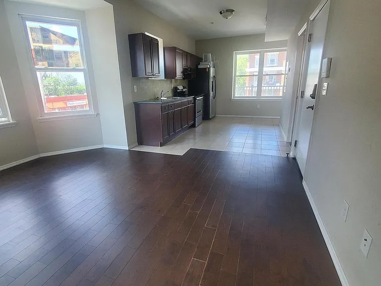 5052 Walnut St #54-301 — Photo 2