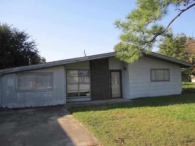 1st image of 2708 Vernon St