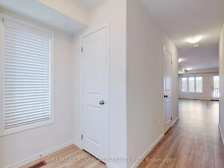 1638 Hetherington Dr — Photo 23