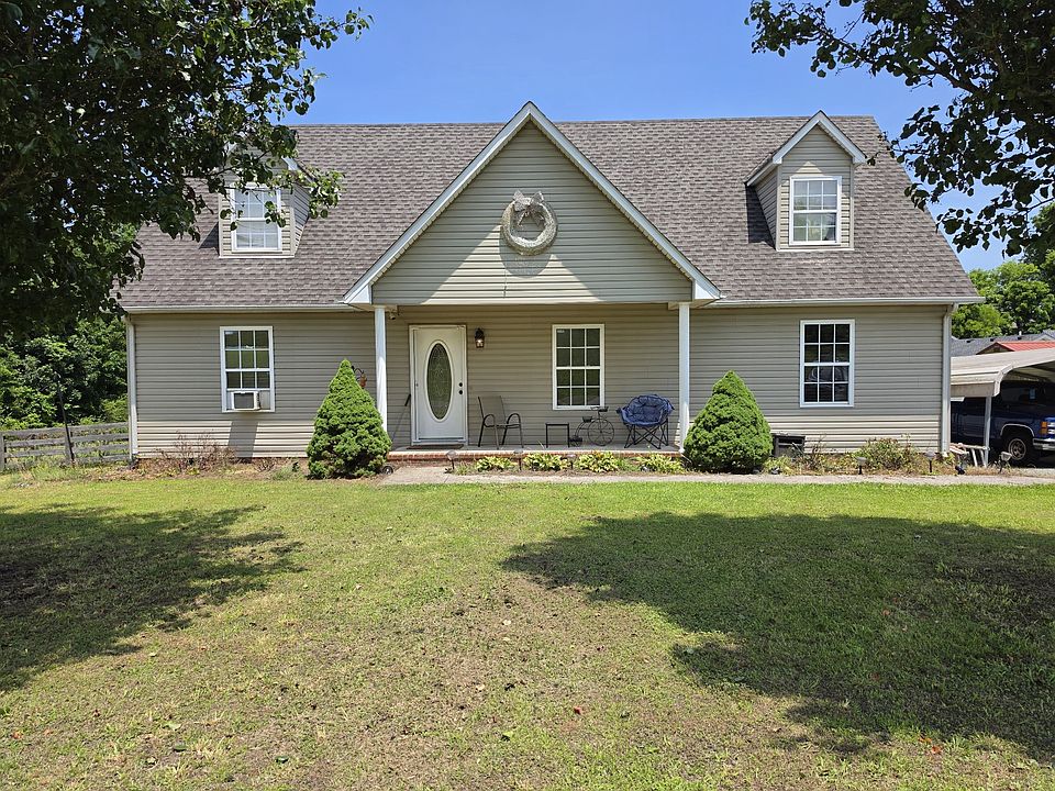1st image of 202 Ridgewood Ln