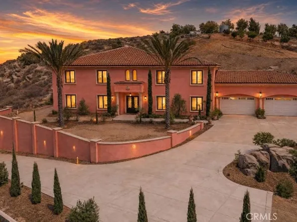 17190 Small Canyon Ln, Riverside, CA 92506