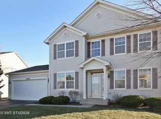 2856 Sweet Clover Way, Wauconda, IL 60084