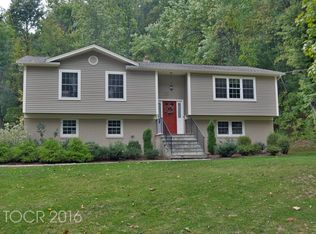 11 Mountainside Dr, Randolph, NJ 07869