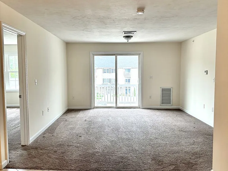 74 Turnpike Rd — Photo 15