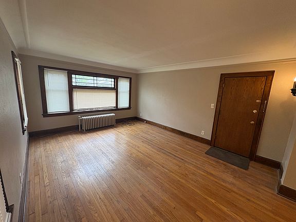 2nd image of 2126 Douglas St #1N