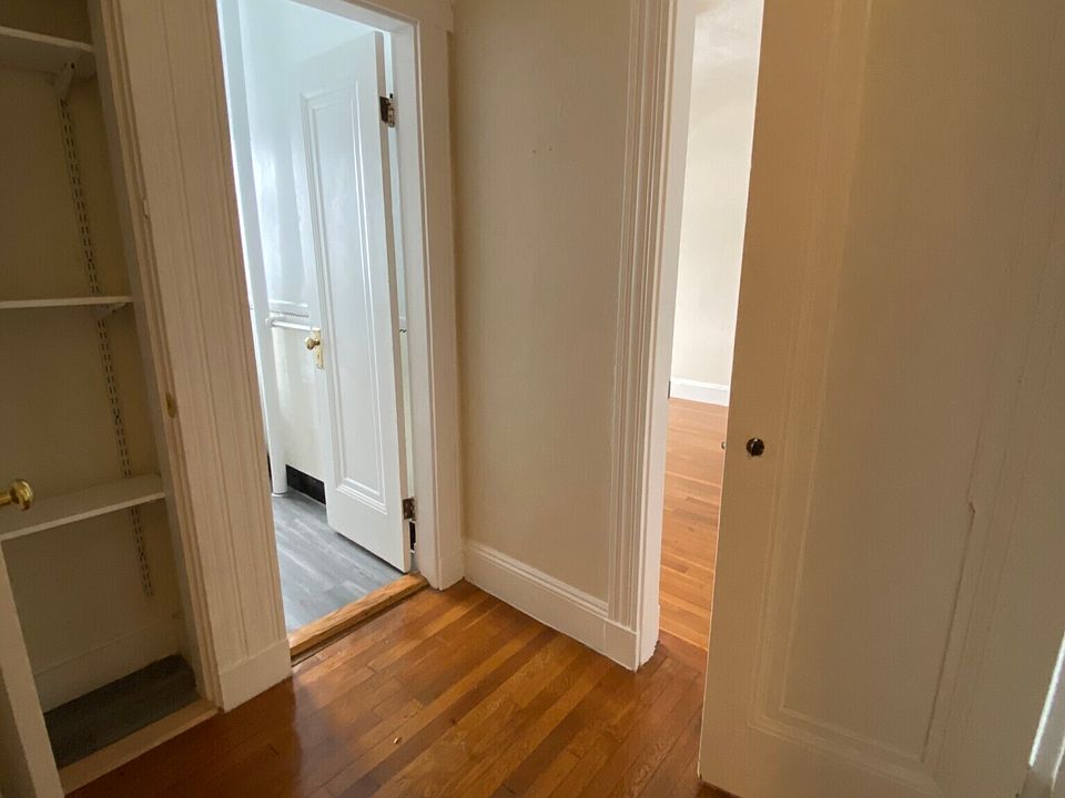 2nd image of 108 Washington St #116
