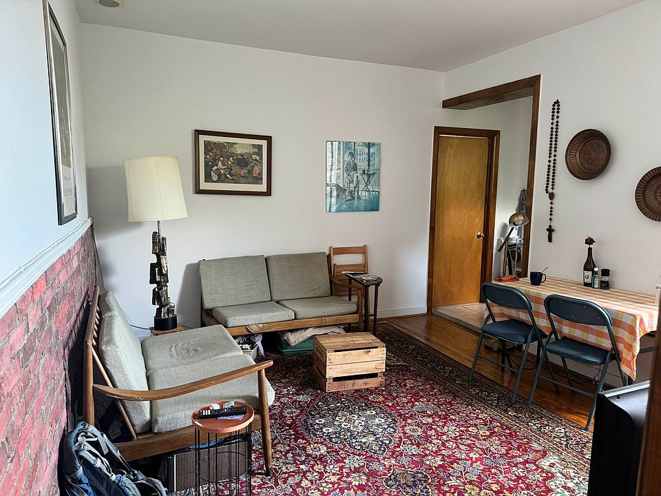 1st image of 213 17th St #6