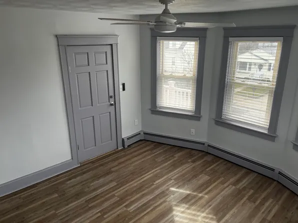134-136 N Hull St #2, East Providence, RI 02914