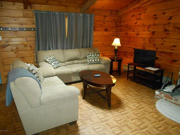 5th image of 75 Lakeview Dr