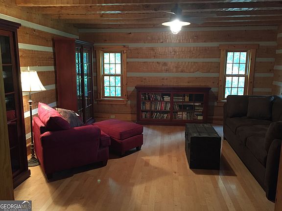 5th image of 429 Frank Kelley Rd