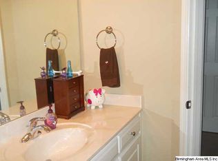 7551 Surrey Ln, Trussville, AL 35173