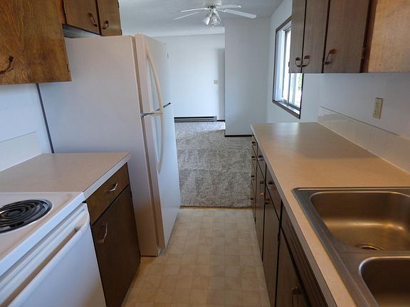 4th image of 2815 E 6th St Suite 2