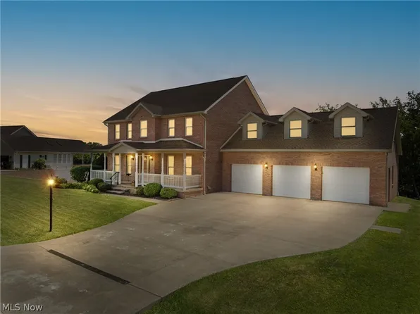 46210 Country Lake Dr, Saint Clairsville, OH 43950