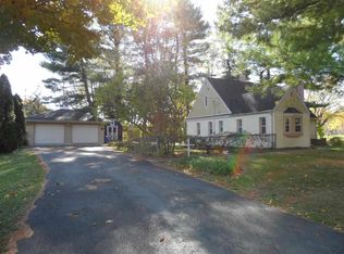 2209 E 3rd St, Oregon, IL 61061