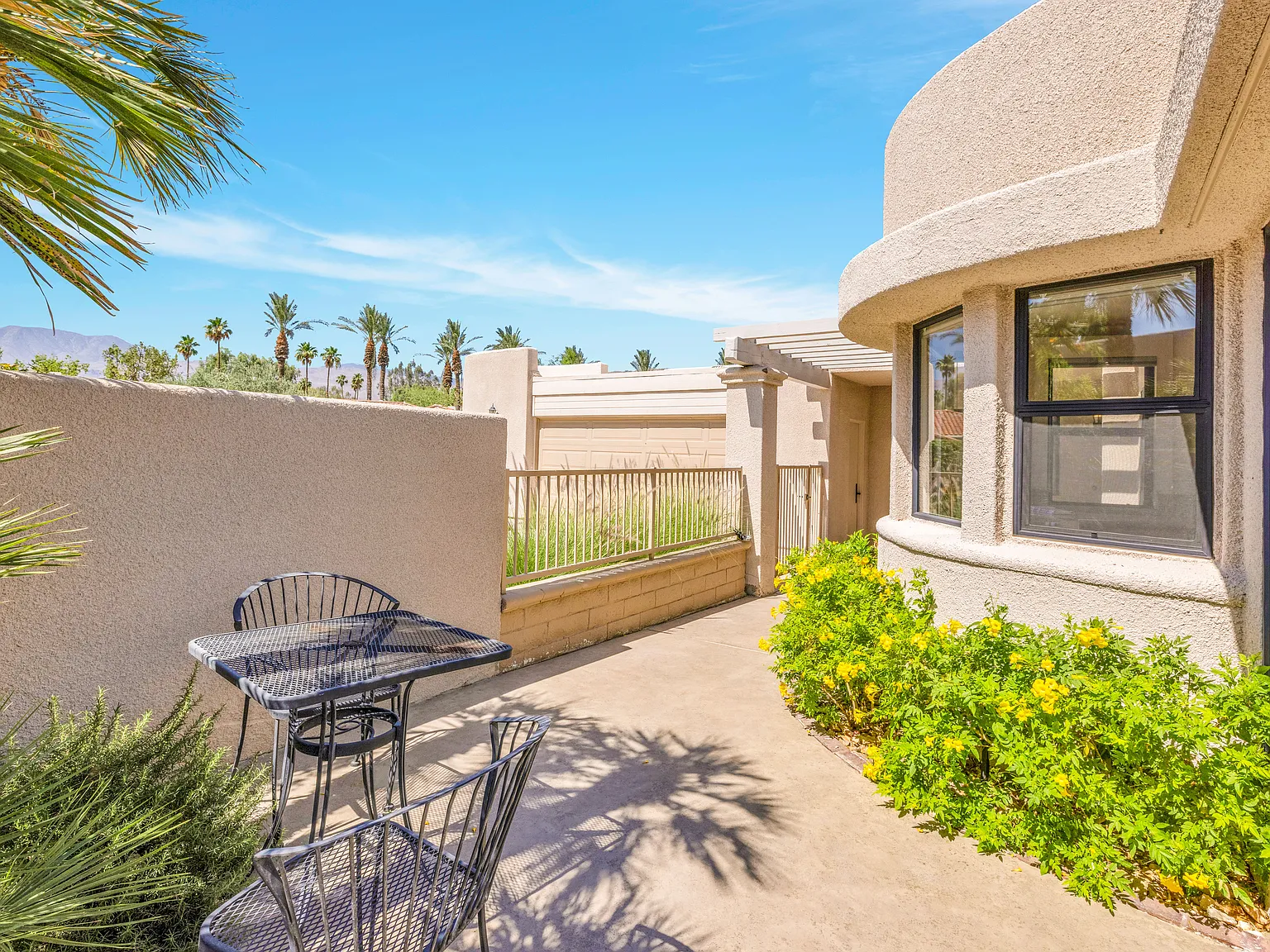 3 bed, 1581 sqft, $5,500 — Photo 4