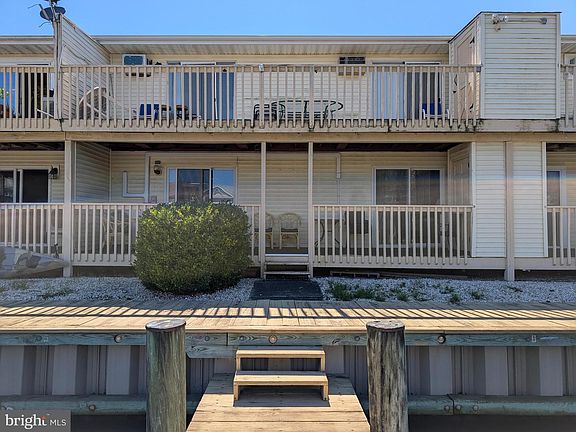 2nd image of 134 Captains Quarters Rd Unit 5