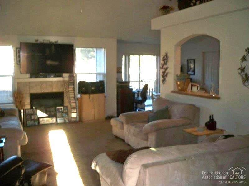 2nd image of 61094 Honkers Ct
