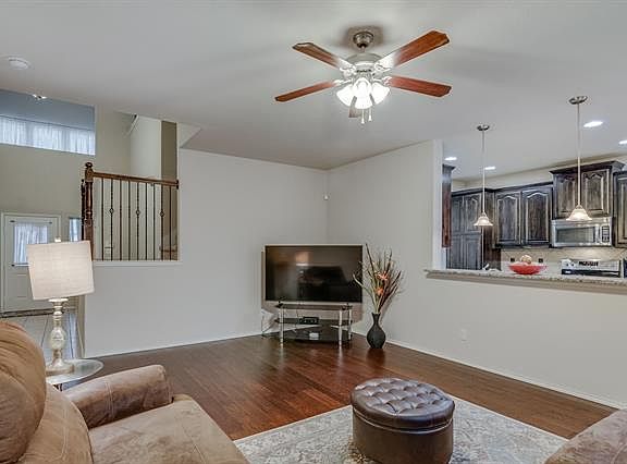 5th image of 8025 Cedar Lake Ln