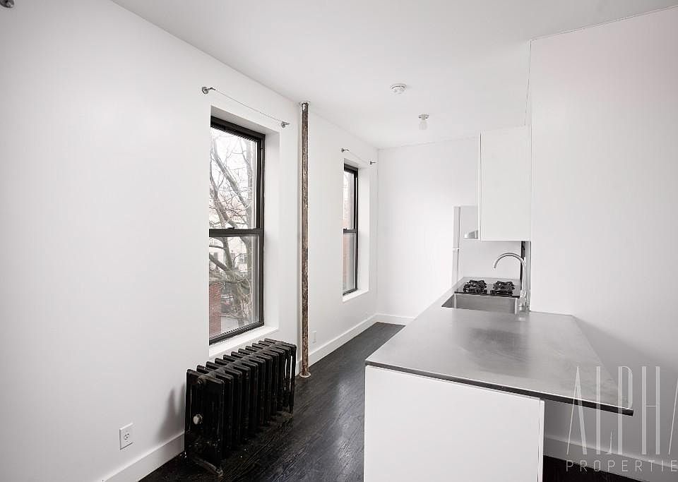 1st image of 2125 2nd Ave APT 2
