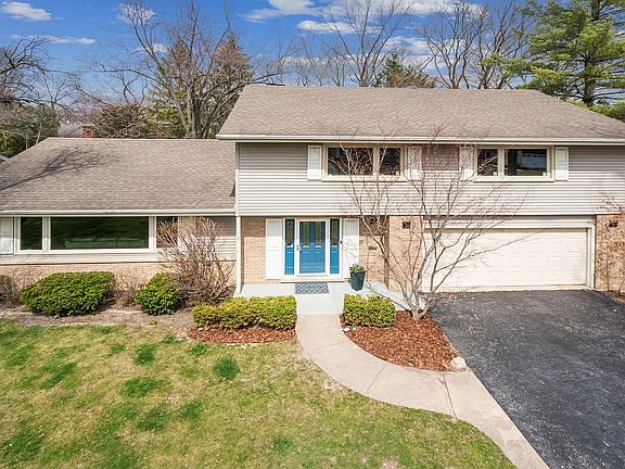 2nd image of 1906 Sunnyside Cir
