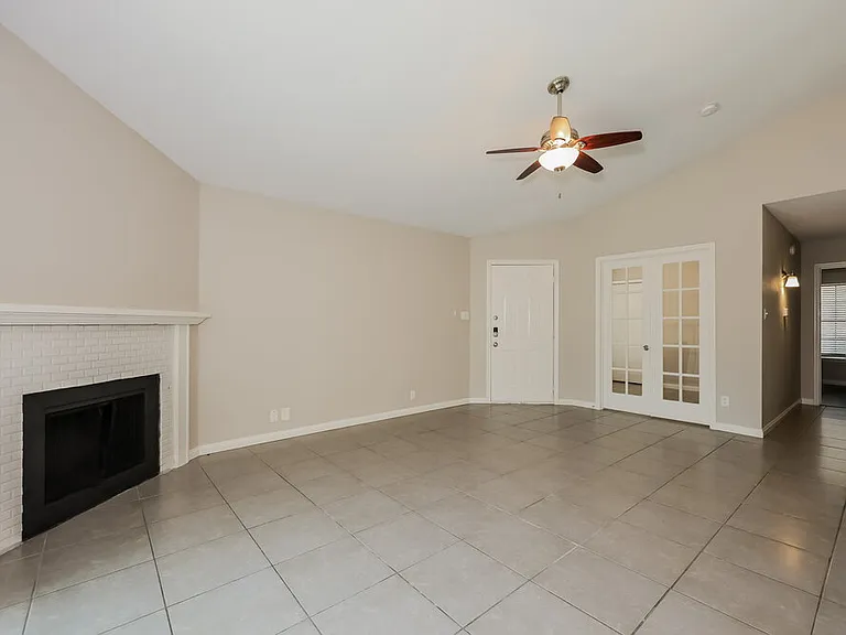 2811 Galemeadow Dr #2 — Photo 3