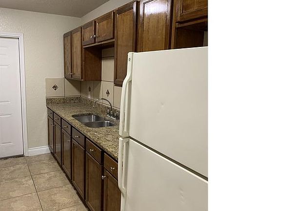4th image of 315 Bynum Ave #101