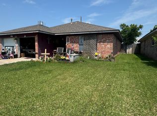 1609 Canary Cir, League City, TX 77573