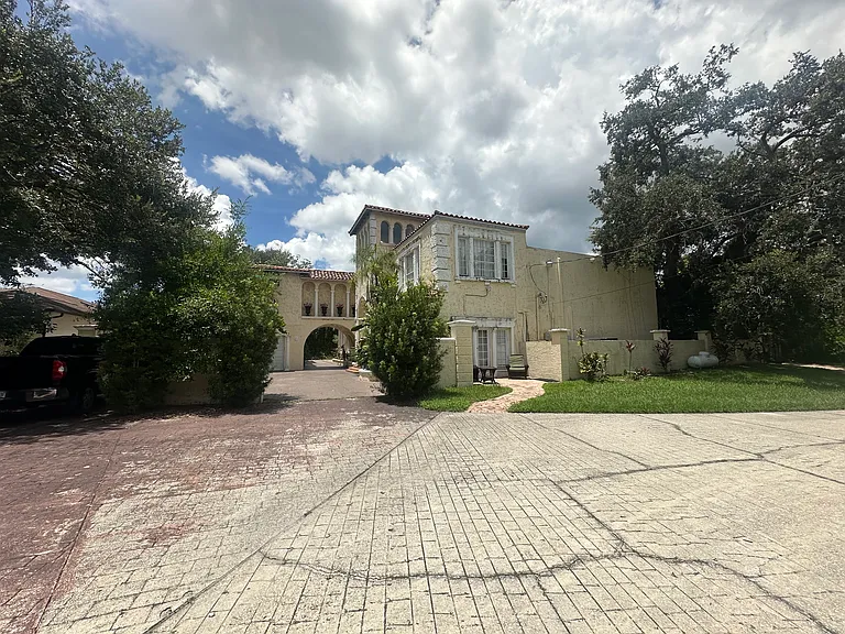 7710 N Ola Ave — Photo 10