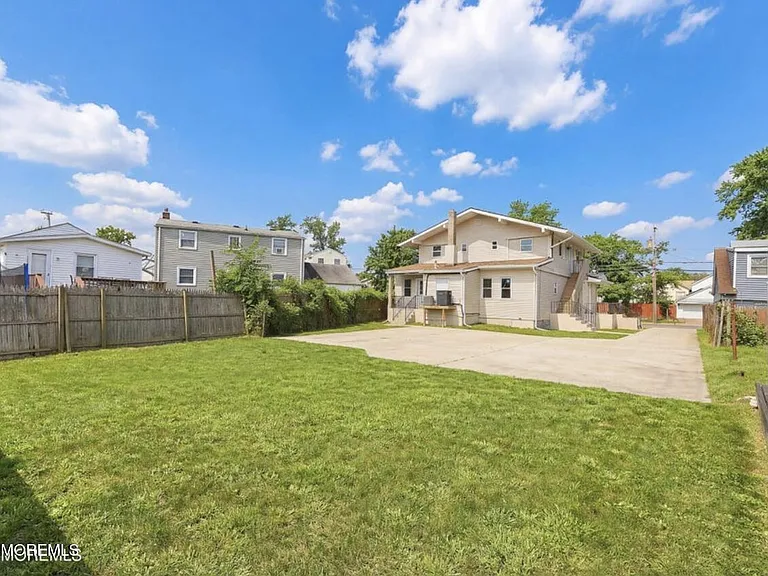 40 Twilight Ave #1 — Photo 14