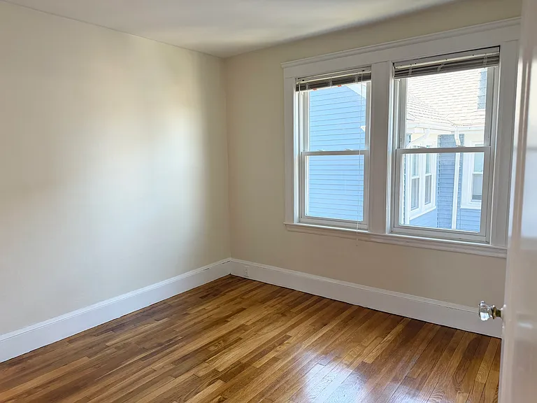 157 Hillside St — Photo 9