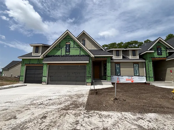 5314 172nd St, Urbandale, IA 50323