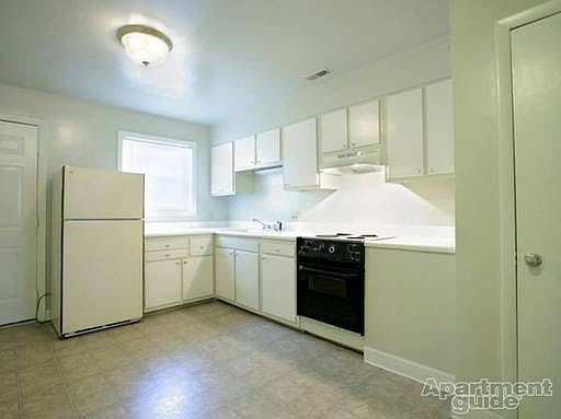 2nd image of 107 Williamsburg Ct APT D