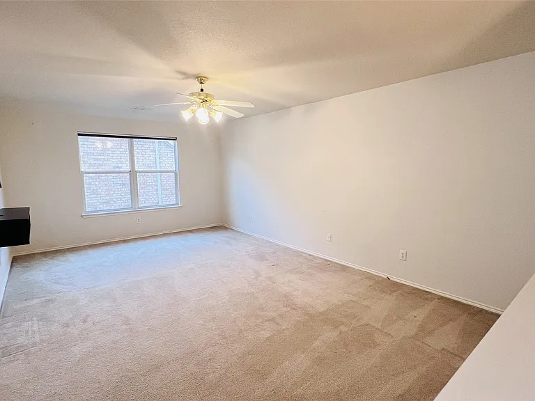 818 Green Pond Dr — Photo 36