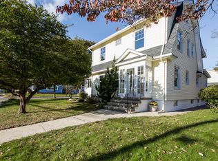 126 Euclid Ave, Fairfield, CT 06825