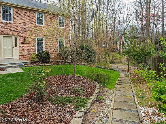 4th image of 5968 New England Woods Dr