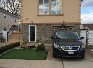 15 Tynan St, Staten Island, NY 10312