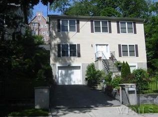 7 Leighton Ave, Yonkers, NY 10705