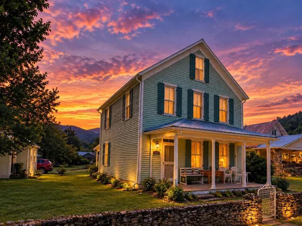 212 Main St, Roan Mountain, TN 37687