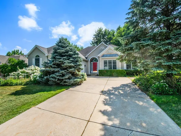 988 Windshire Ct SE, Grand Rapids, MI 49546