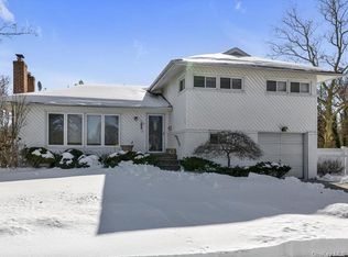 1360 Wilson Rd, East Meadow, NY 11554