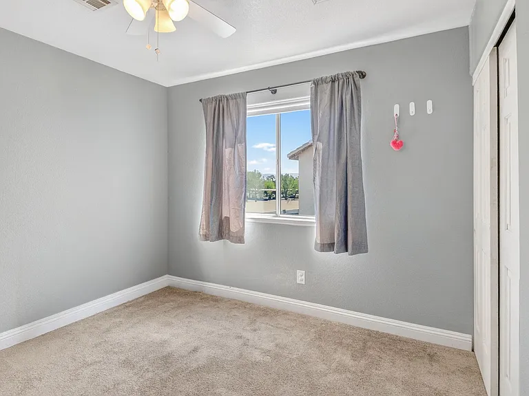 7520 Bowles Dr — Photo 13