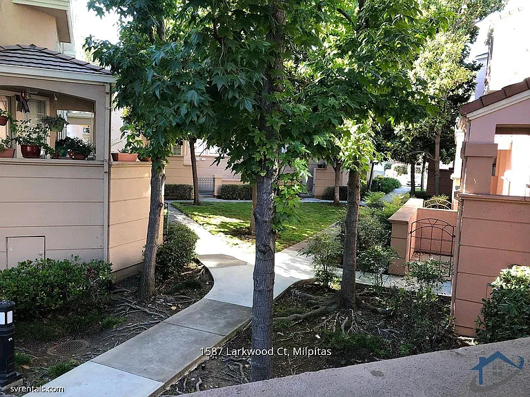 1587 Larkwood Ct — Photo 26
