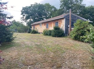 49 Flat Rock Bridge Rd, Rochester, NH 03868