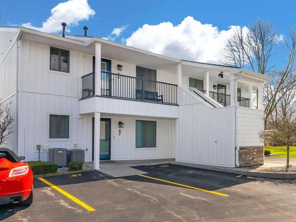 5749 Main St APT 28, Lexington, MI 48450