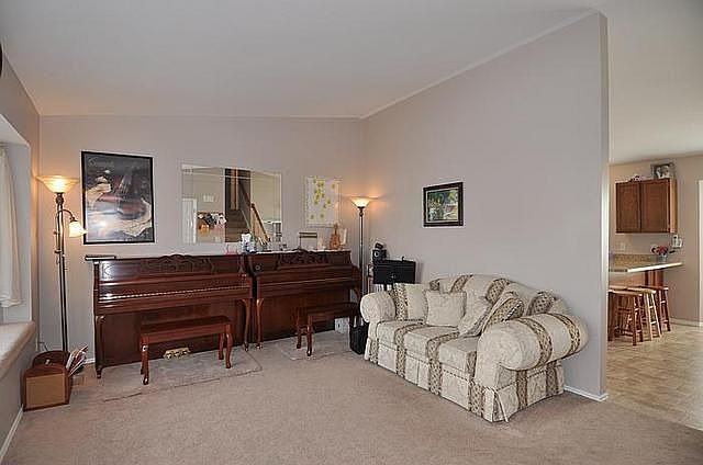2nd image of 6653 Elkwood Cir