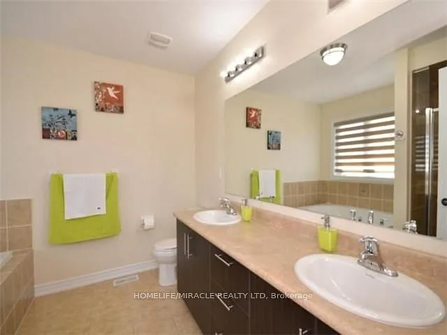 19 Lisson Cres — Photo 11
