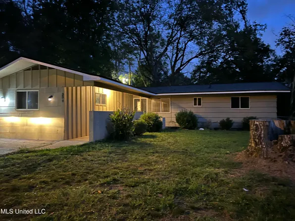 338 Queen Julianna Ln, Jackson, MS 39209