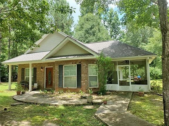 3rd image of 43413 Legacy Ln