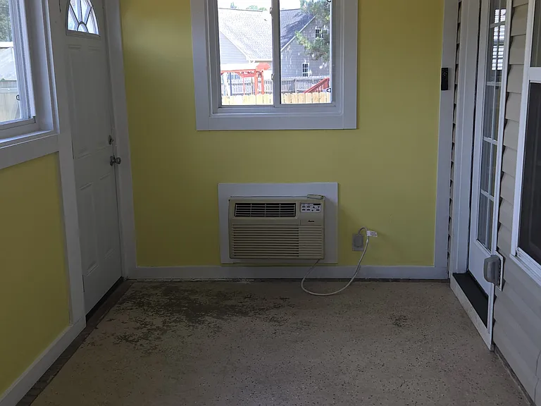 196 Sandspur Ct — Photo 10