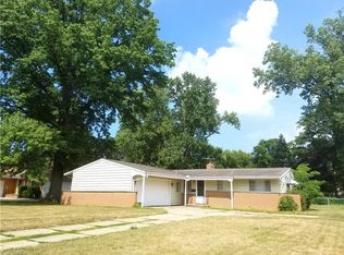 3005 Laura Ln, Westlake, OH 44145